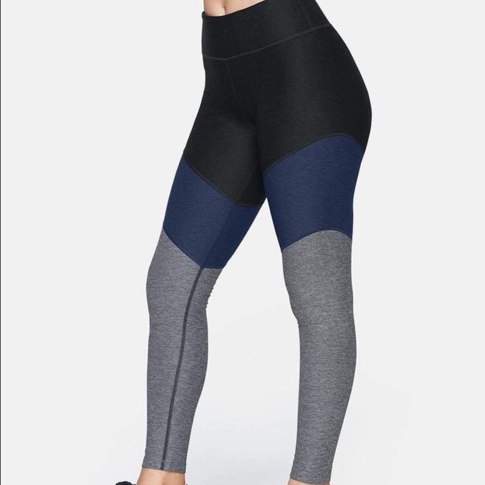 Outdoor Voices • Springs 7/8 Leggings